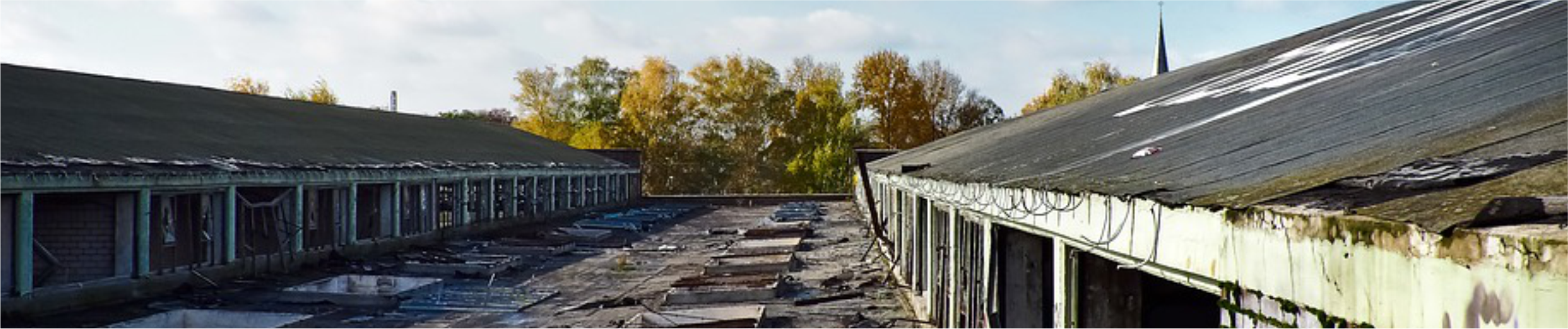 Asbestos school Roof, asbestos, Asbestos, asbestos sheeting, asbestos roofing, asbestos roof sheeting, asbestos sheeting, asbestos gutters, school roofs, warehouse roof, encapsulating asbestos coating, encapsulating coating, asbestos coating, hazardous fibres, asbestos fibres, asbestos danger